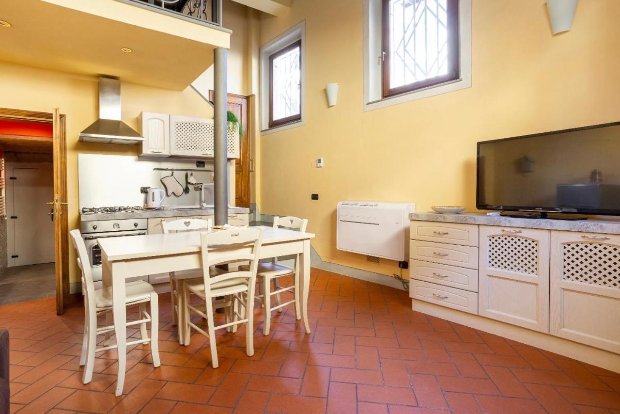 Cozy Classic Italian House Near Santa Croce, On The Lungarno * Florencia