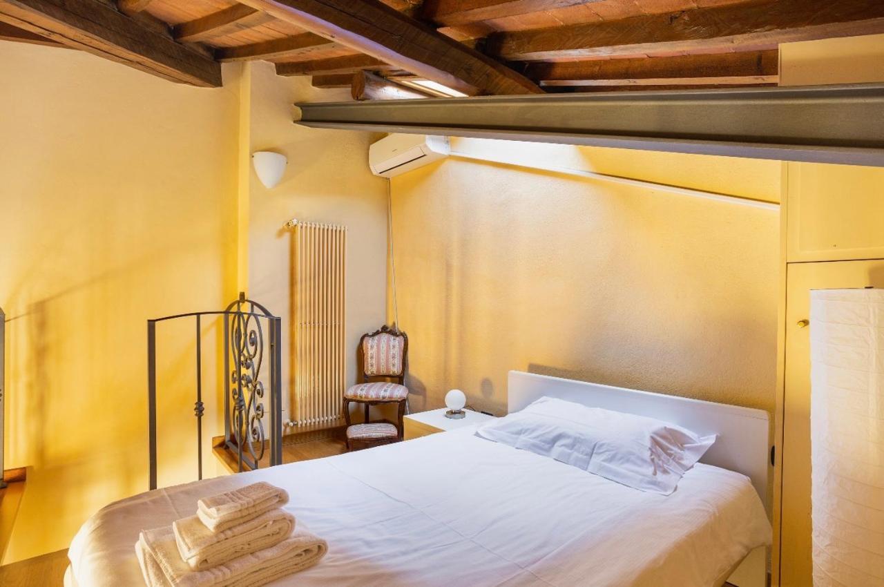 Cozy Classic Italian House Near Santa Croce, On The Lungarno * Florencia