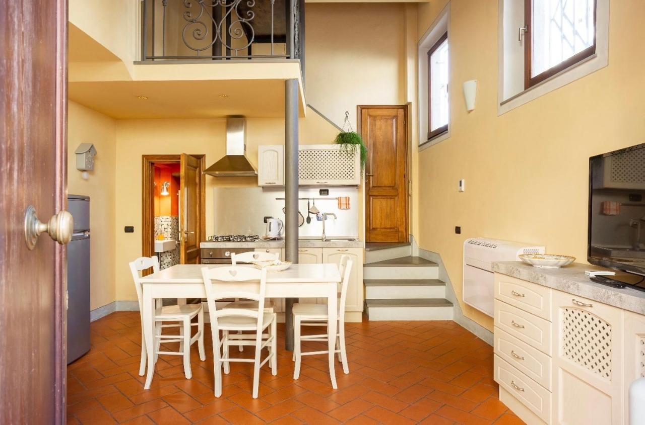 Cozy Classic Italian House Near Santa Croce, On The Lungarno Apartamento Florencia